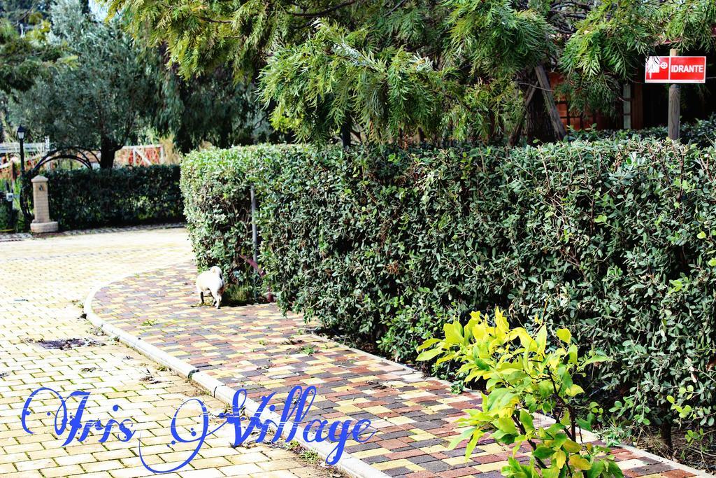 Iris Village San Sostene Exterior foto